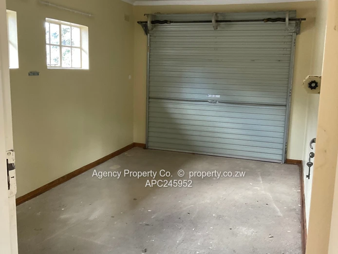 New On The Market - Secure Townhouse In Well Run Complex (Sole Mandate)
