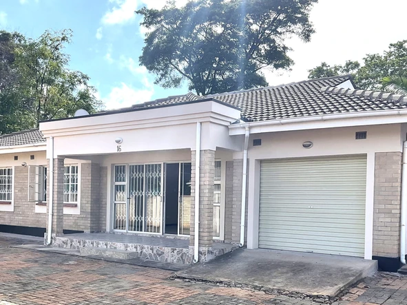 3 Bedroom Flat & Apartment