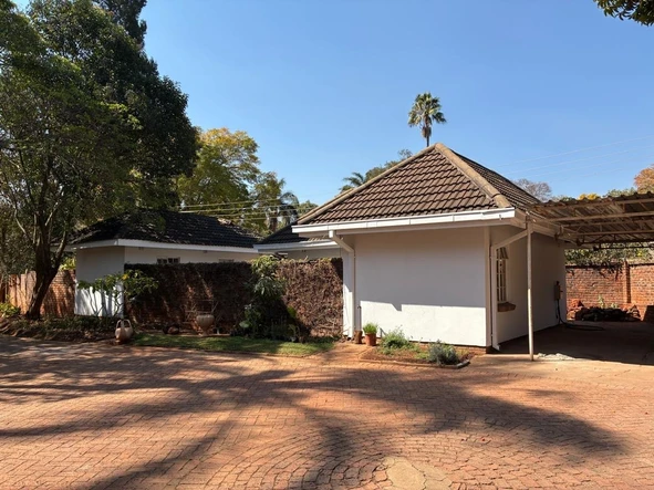 6 Bedroom House